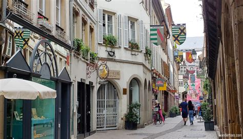 Strasbourg Shopping Guide .